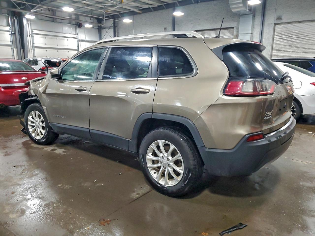 2019 JEEP CHEROKEE LATITUDE photo 3