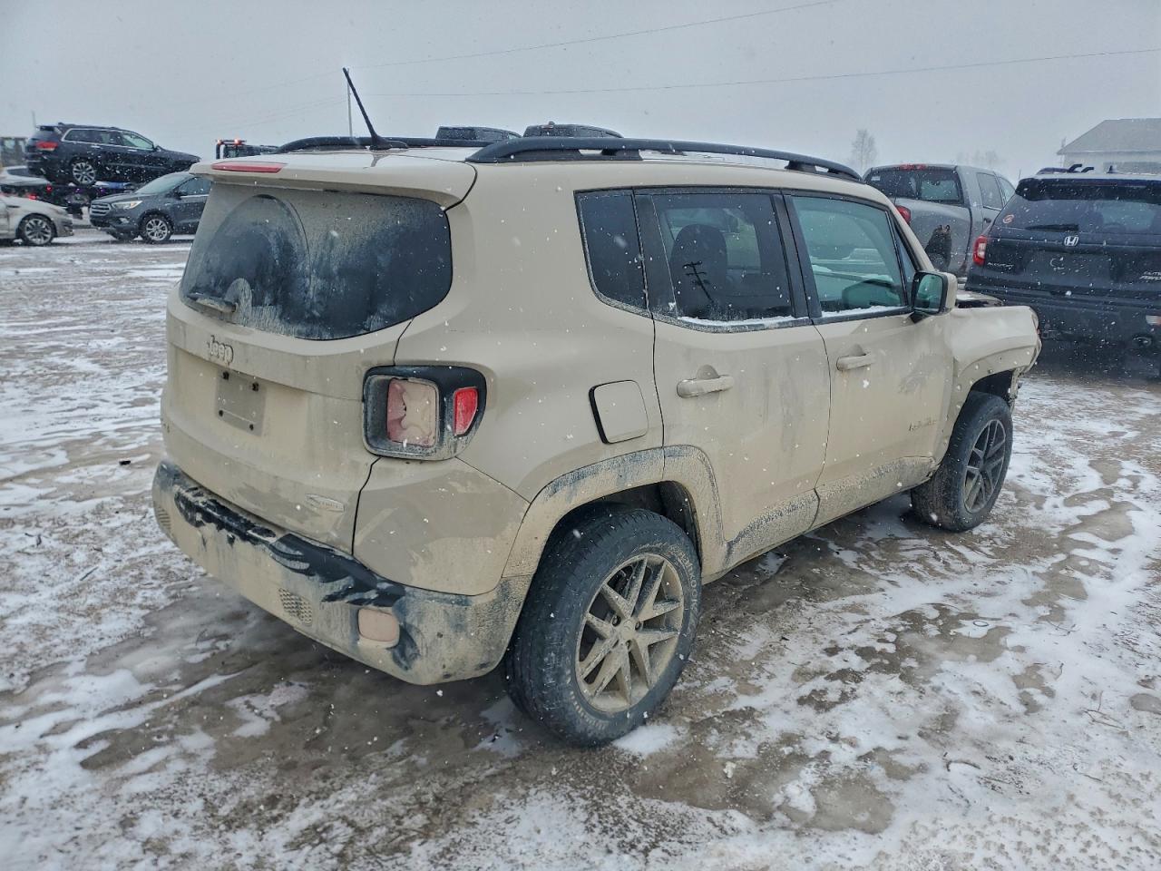 2015 JEEP RENEGADE LATITUDE photo 3