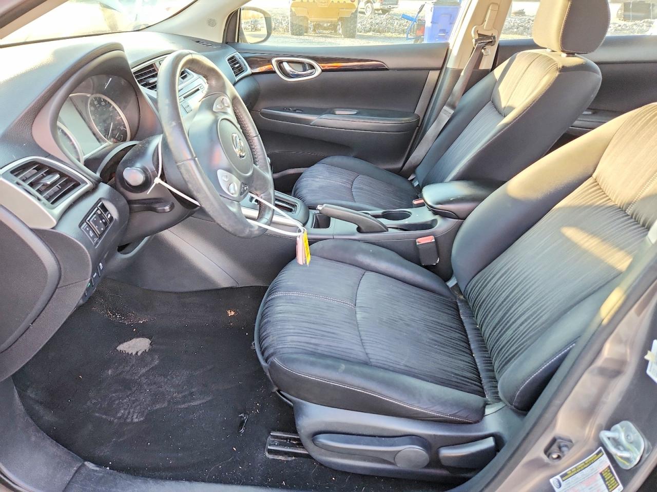 2017 NISSAN SENTRA S photo 7