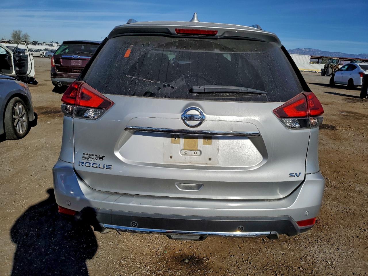 2019 NISSAN ROGUE S photo 6