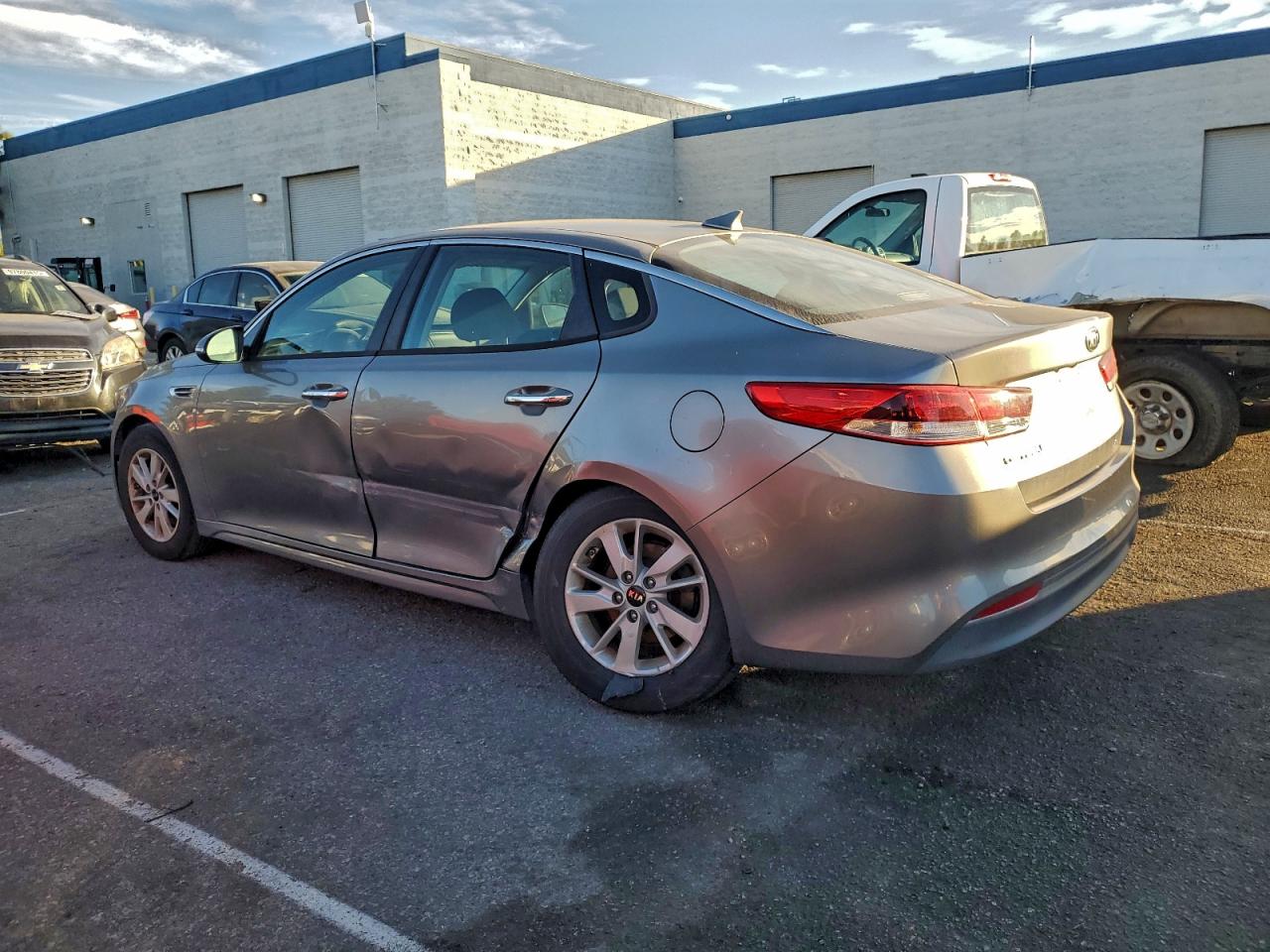 2016 KIA OPTIMA LX photo 2