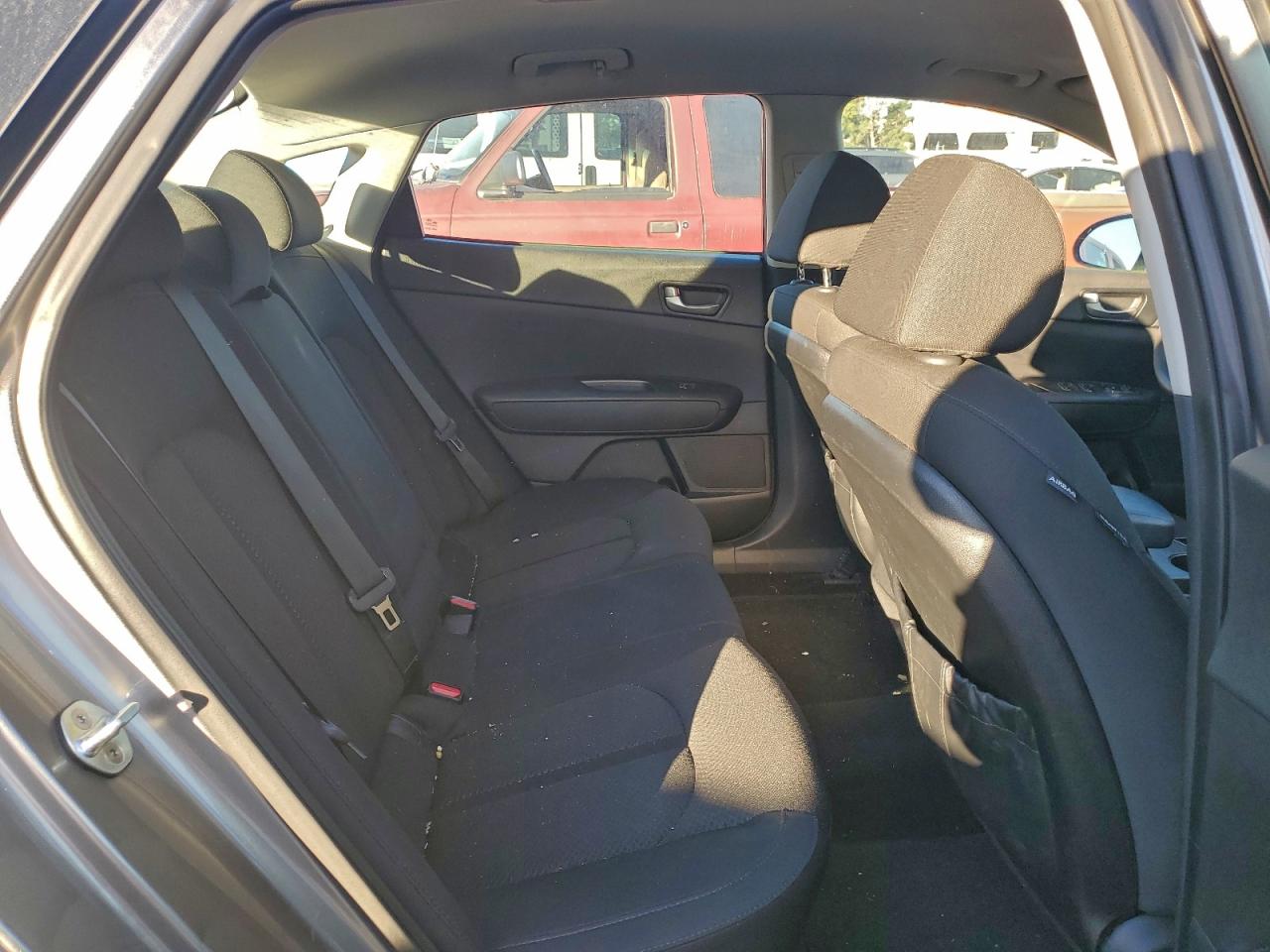 2016 KIA OPTIMA LX photo 10