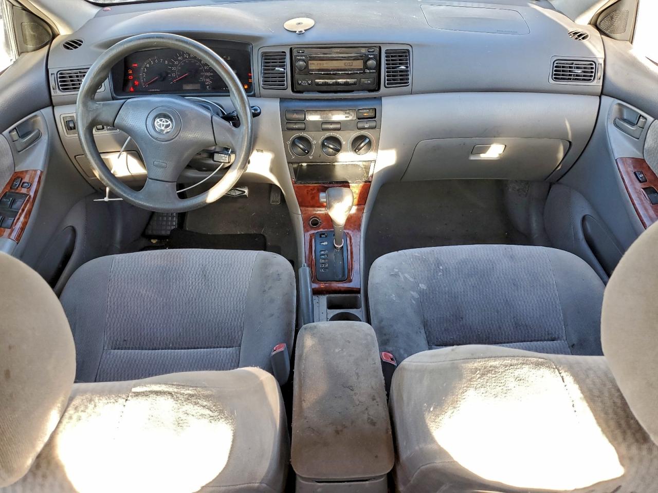 2006 TOYOTA COROLLA CE photo 8