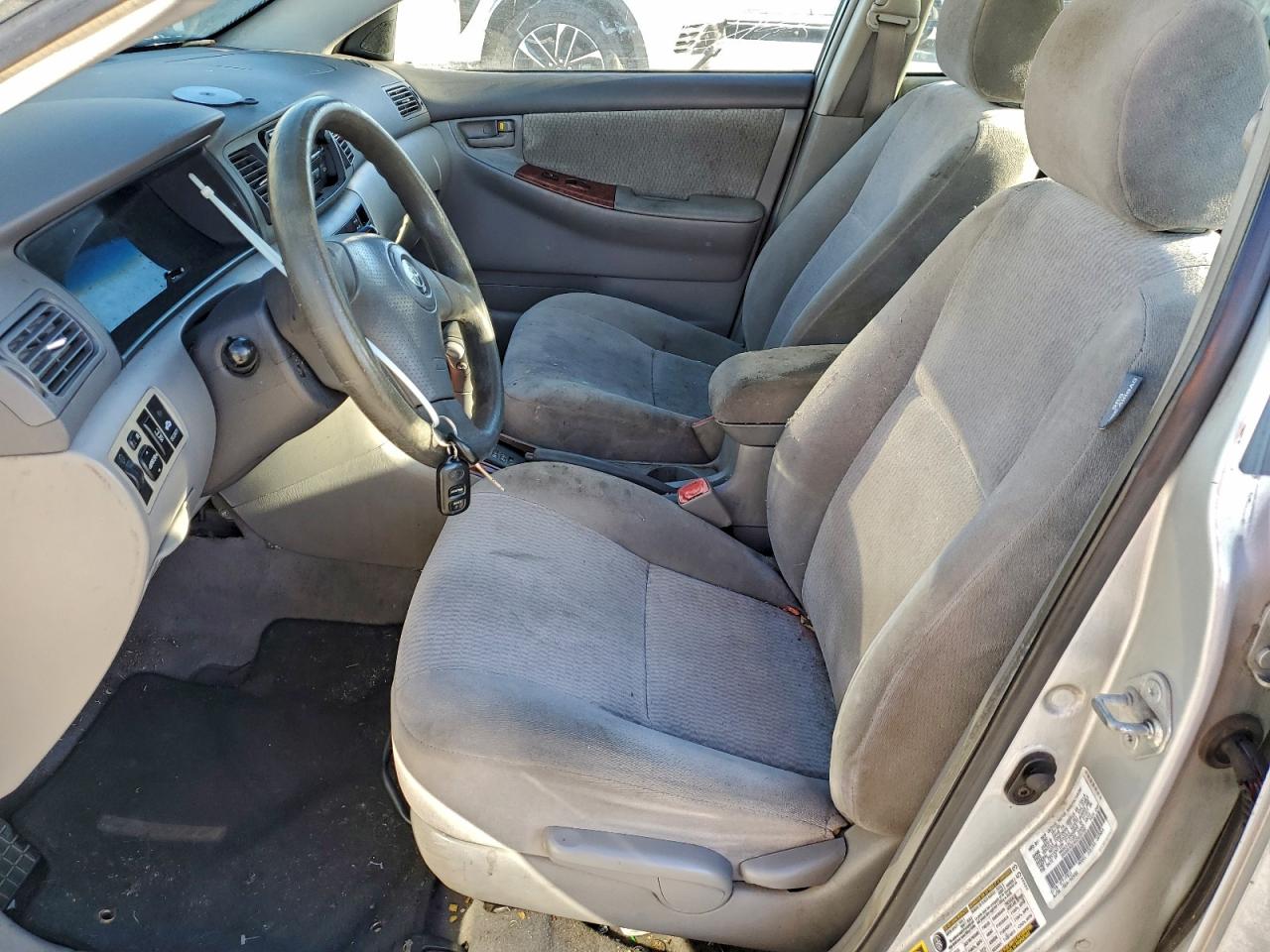 2006 TOYOTA COROLLA CE photo 7