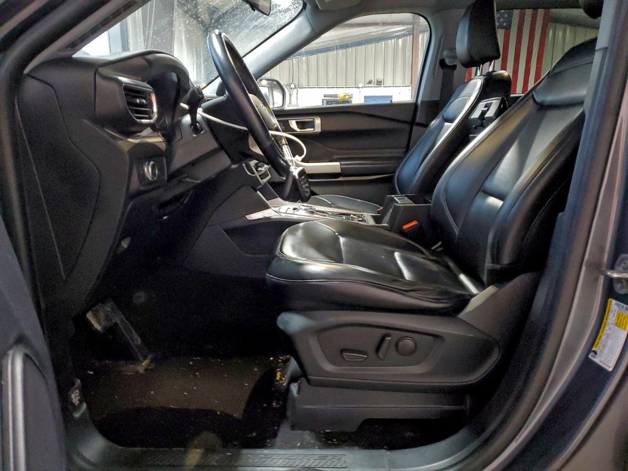 2021 FORD EXPLORER XLT photo 7