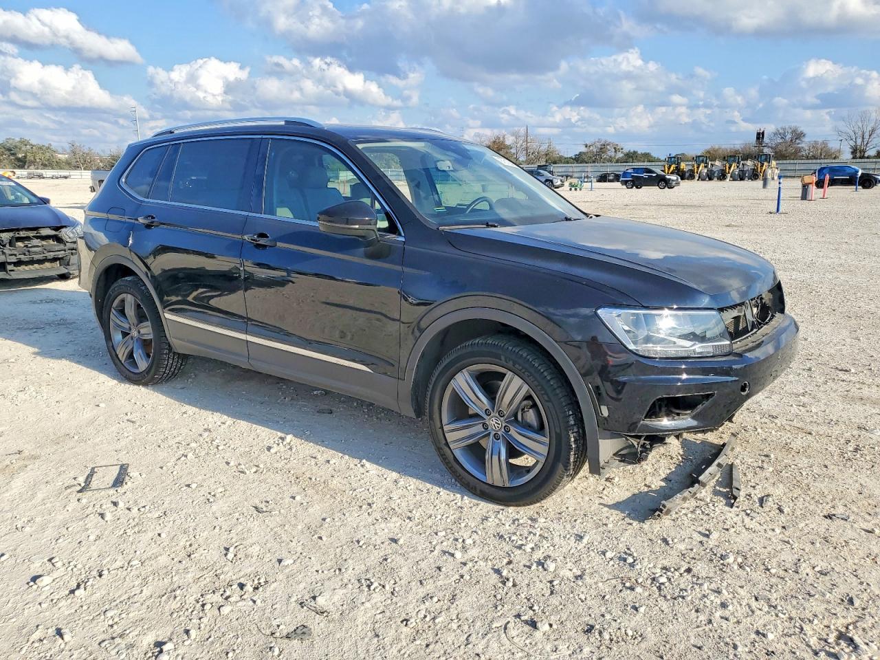 2020 VOLKSWAGEN TIGUAN SE photo 4