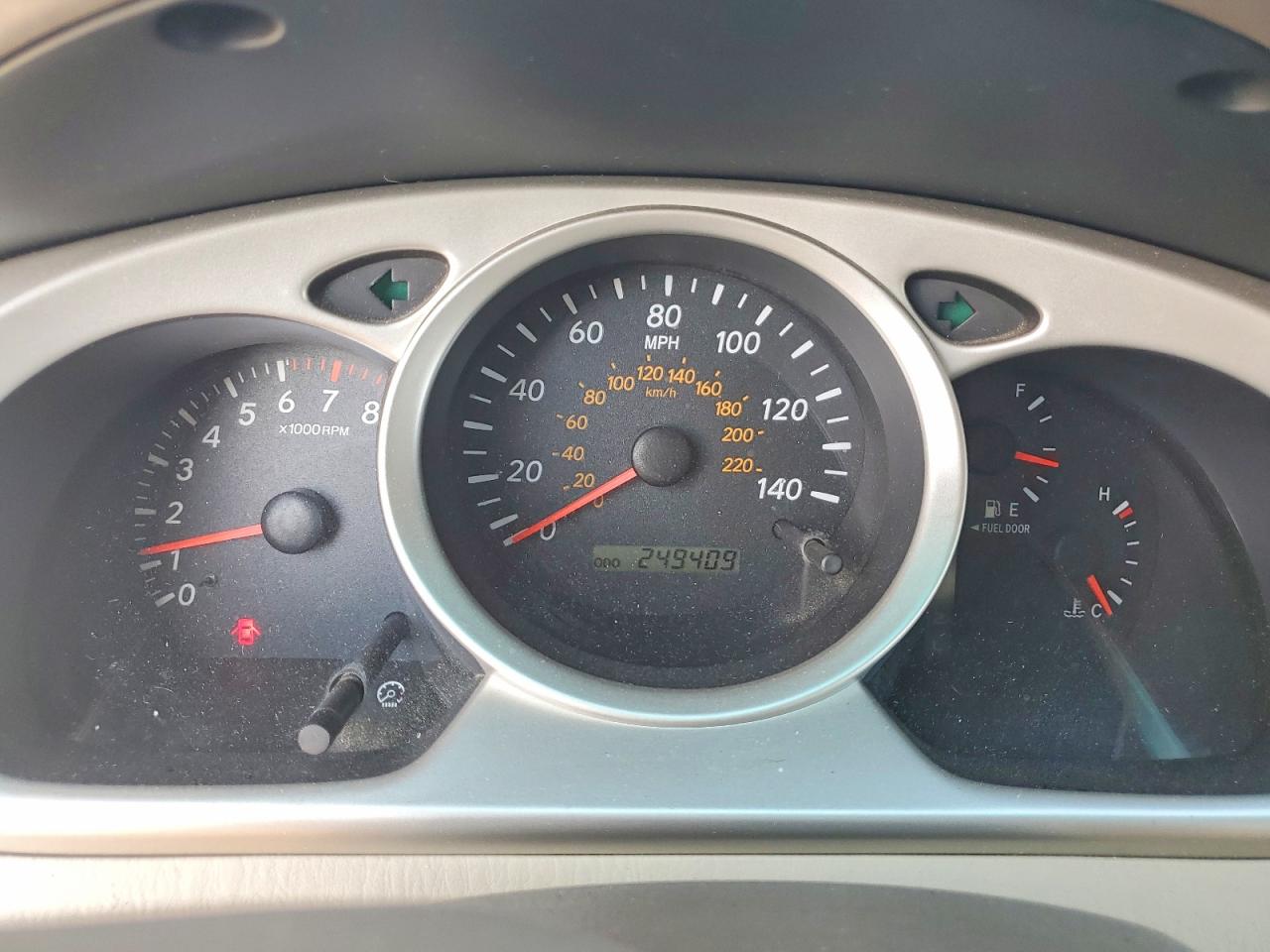 2006 TOYOTA HIGHLANDER photo 9