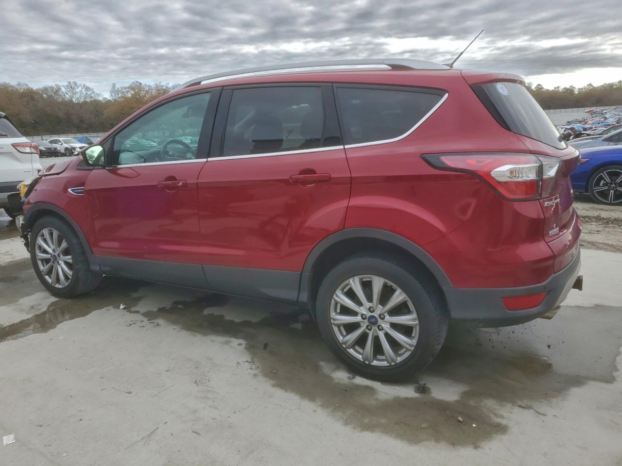 2017 FORD ESCAPE TITANIUM photo 2