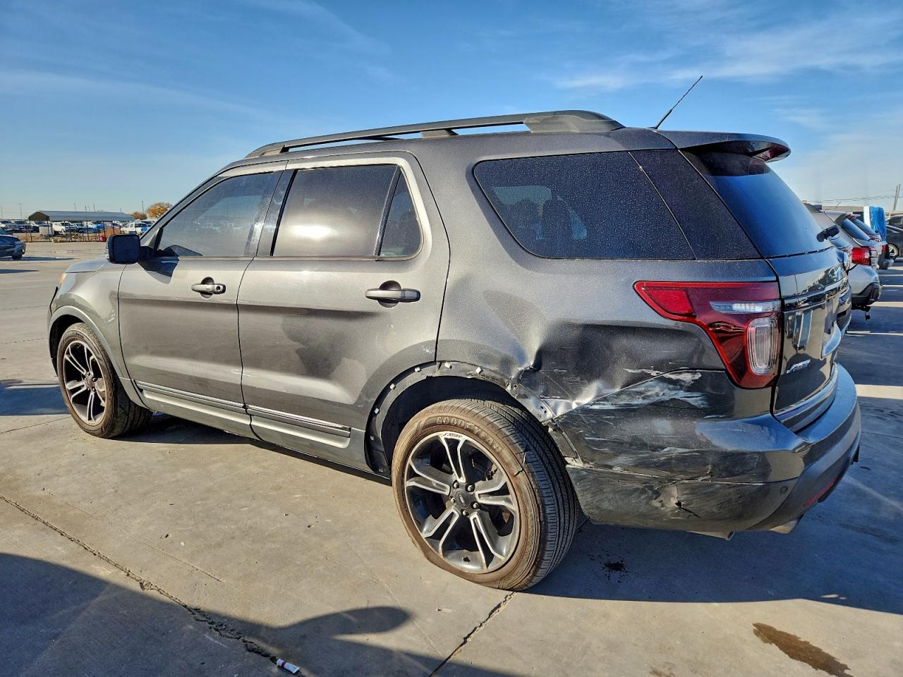 2015 FORD EXPLORER SPORT photo 2