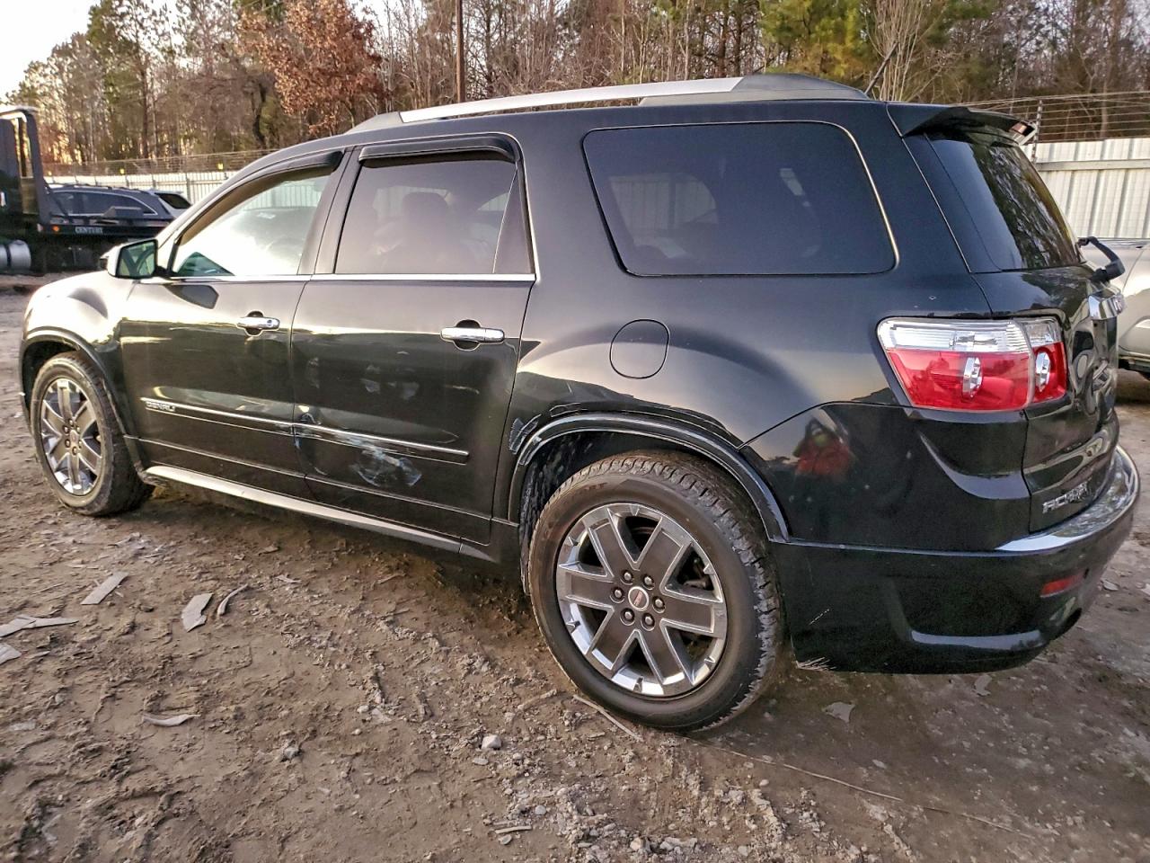 2011 GMC ACADIA DENALI photo 3