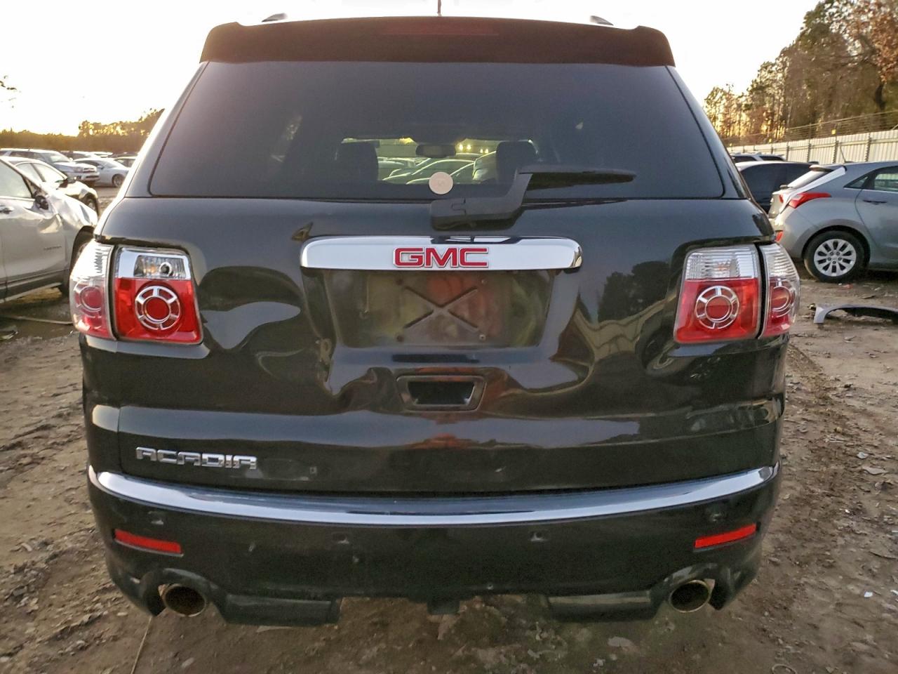 2011 GMC ACADIA DENALI photo 11
