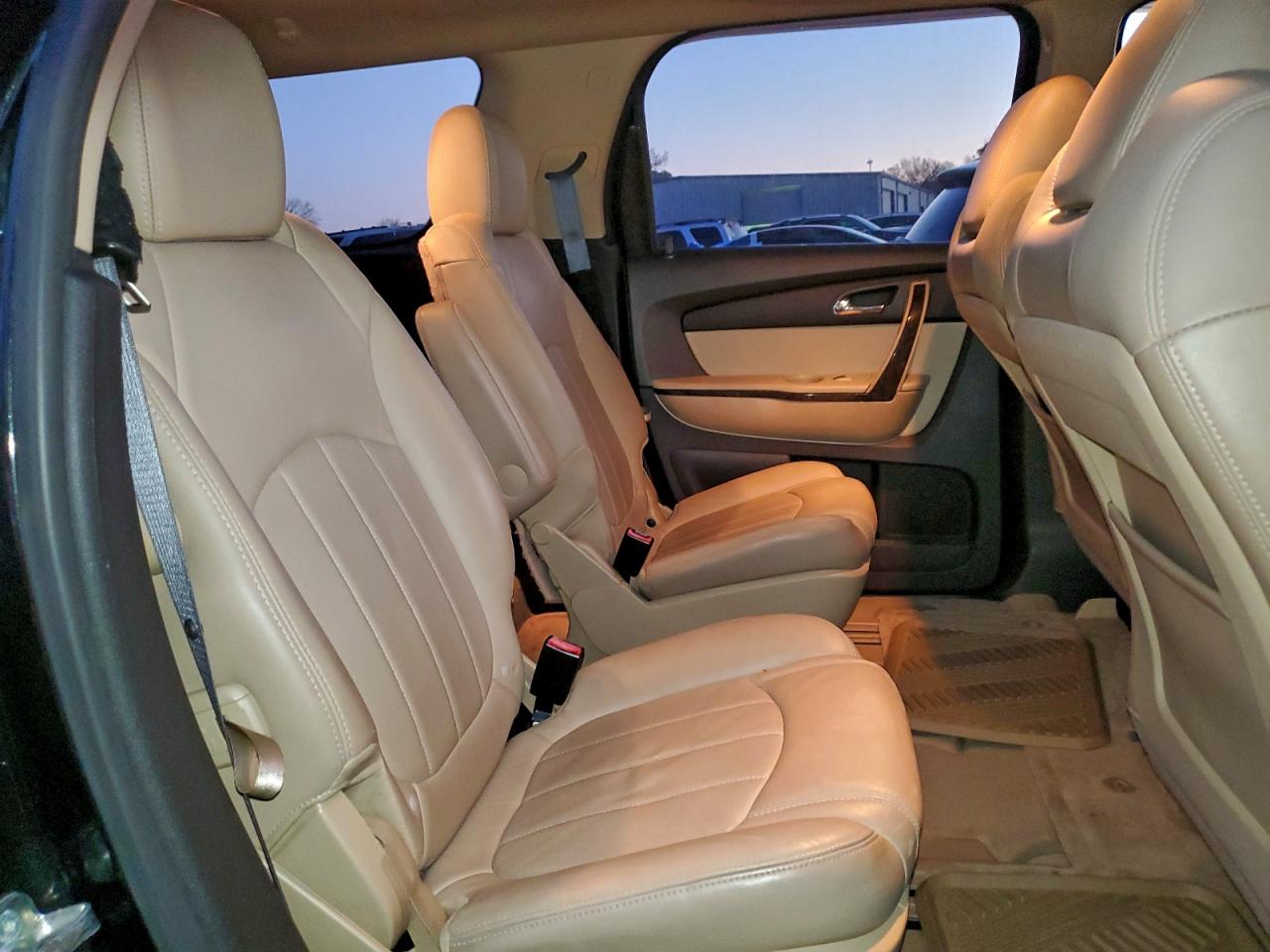 2011 GMC ACADIA DENALI photo 21