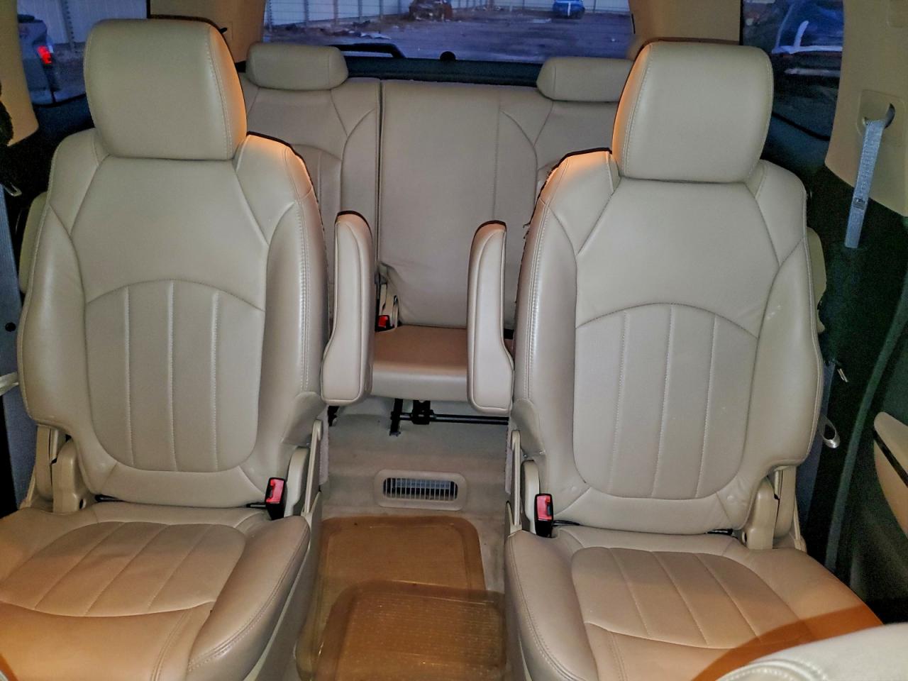 2011 GMC ACADIA DENALI photo 19