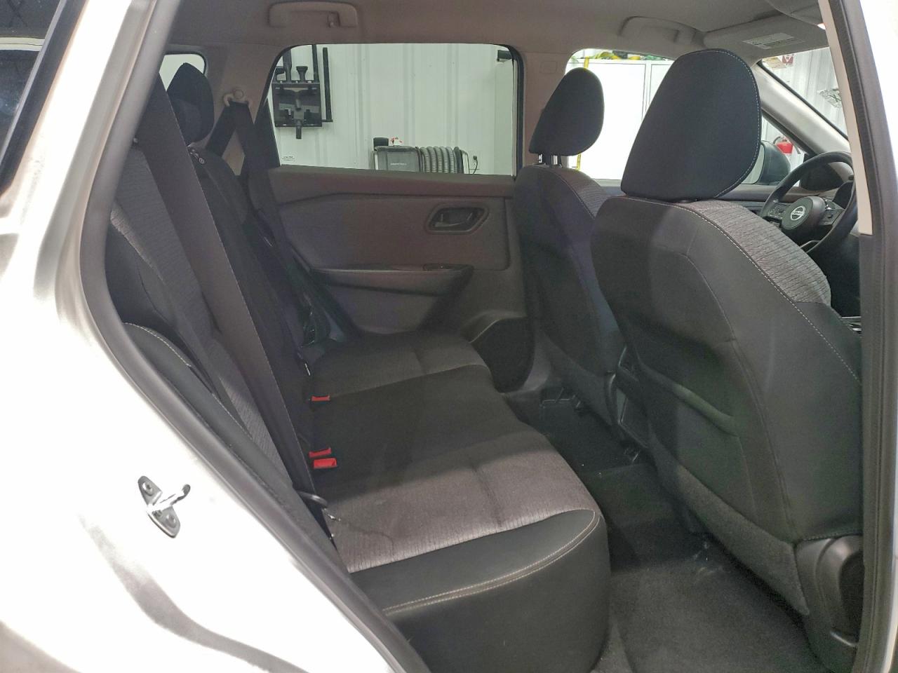 2021 NISSAN ROGUE S photo 11
