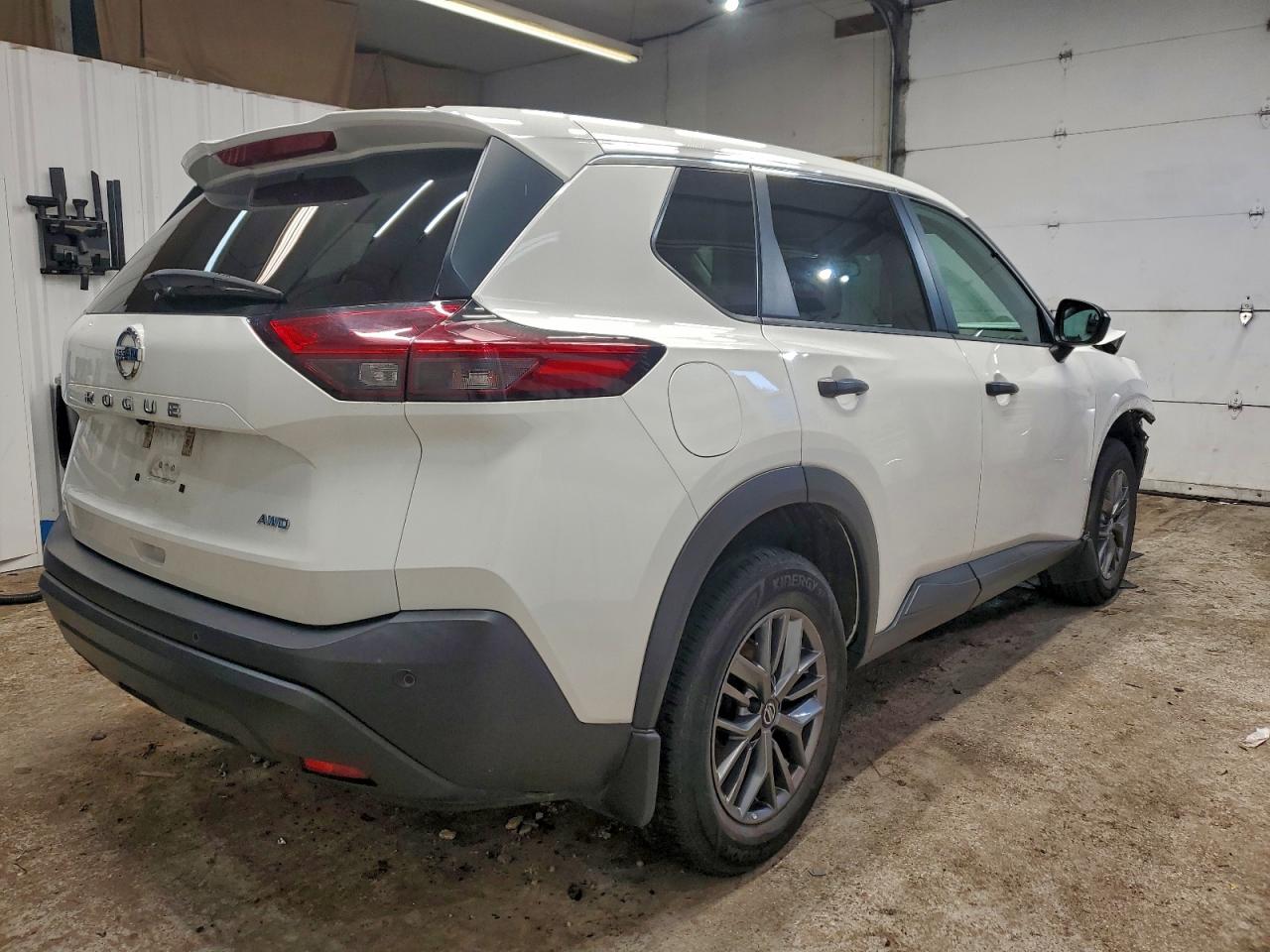 2021 NISSAN ROGUE S photo 3