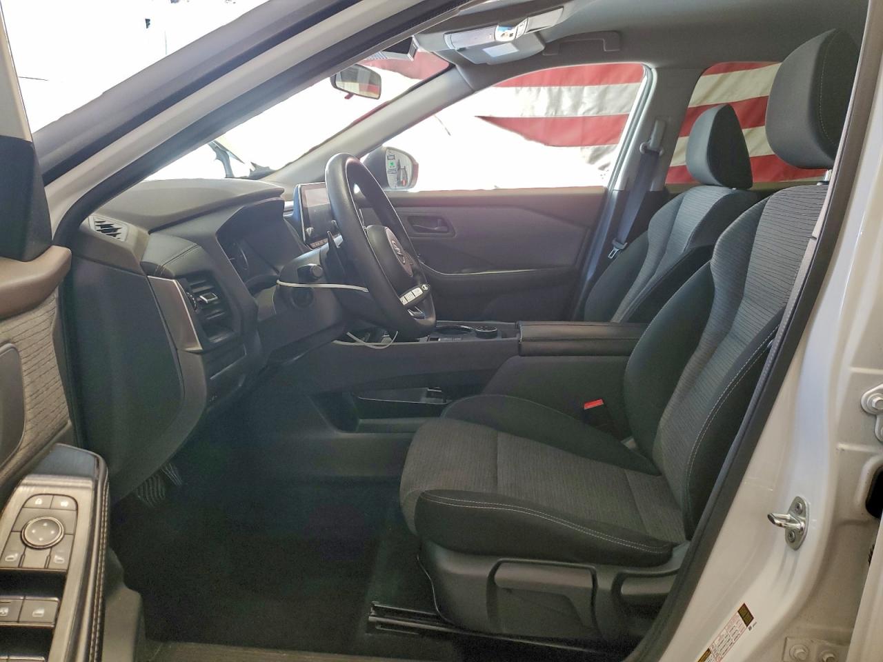 2021 NISSAN ROGUE S photo 7