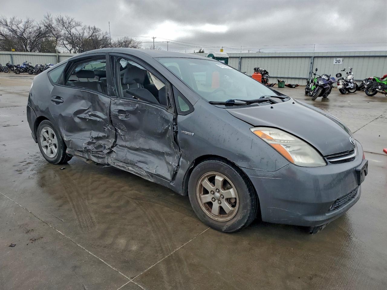 2007 TOYOTA PRIUS BASE photo 4