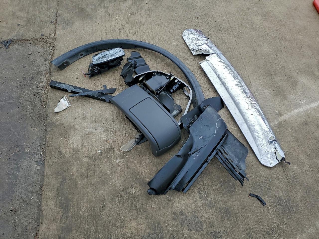 2007 TOYOTA PRIUS BASE photo 12