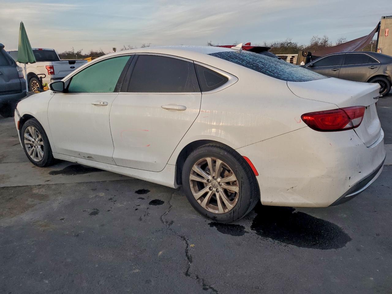 2015 CHRYSLER 200 LIMITED photo 2