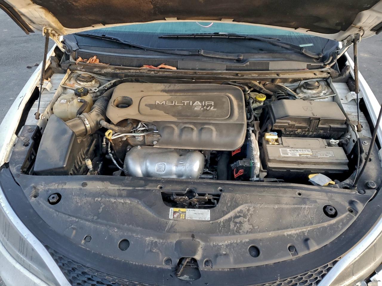 2015 CHRYSLER 200 LIMITED photo 11
