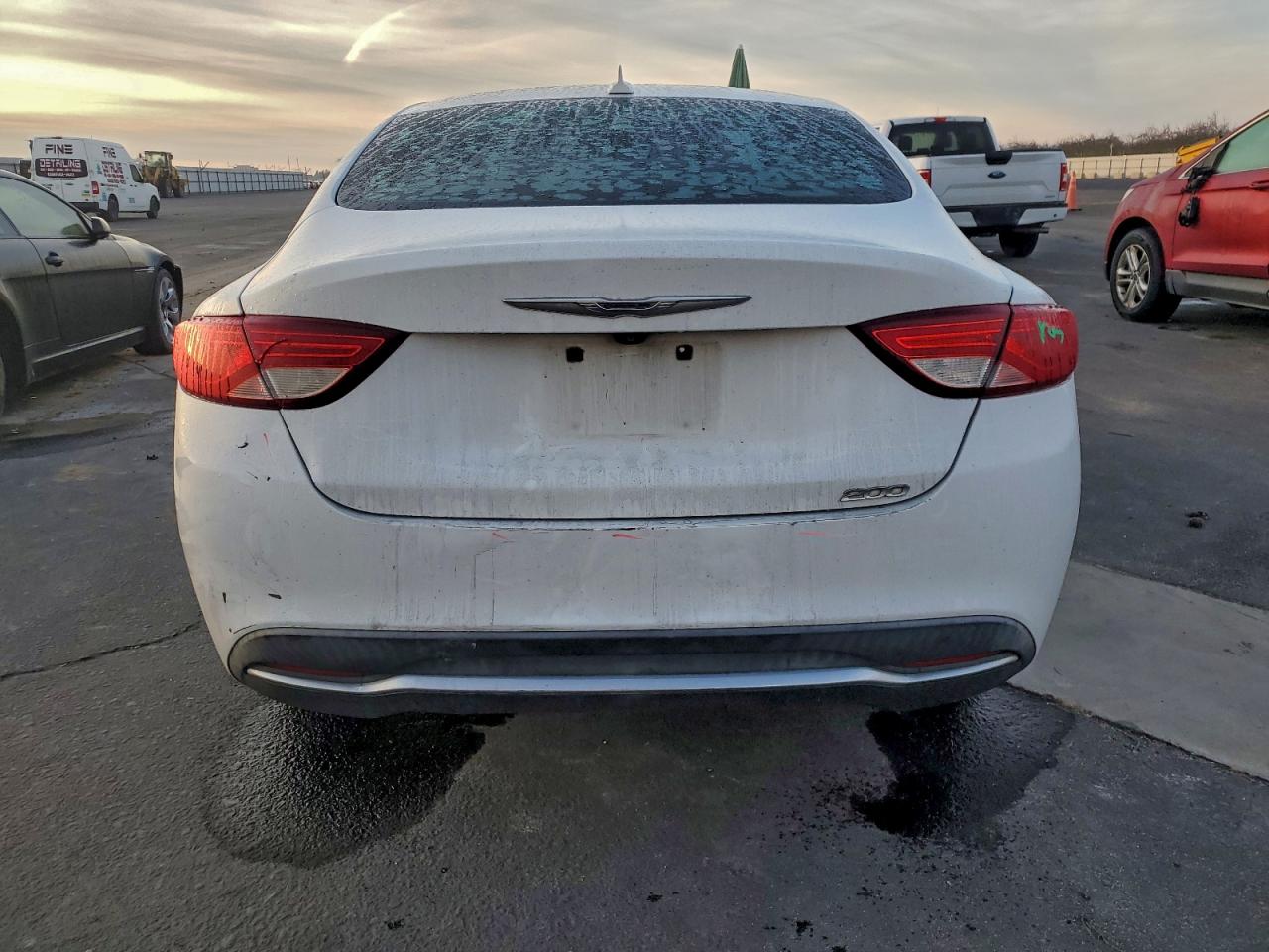 2015 CHRYSLER 200 LIMITED photo 6