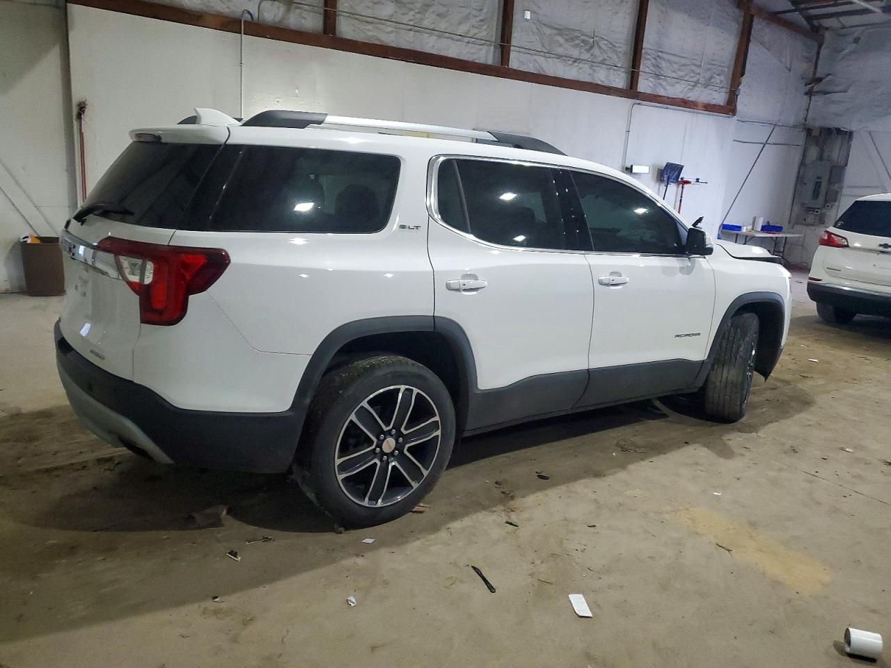 2023 GMC ACADIA SLT photo 7