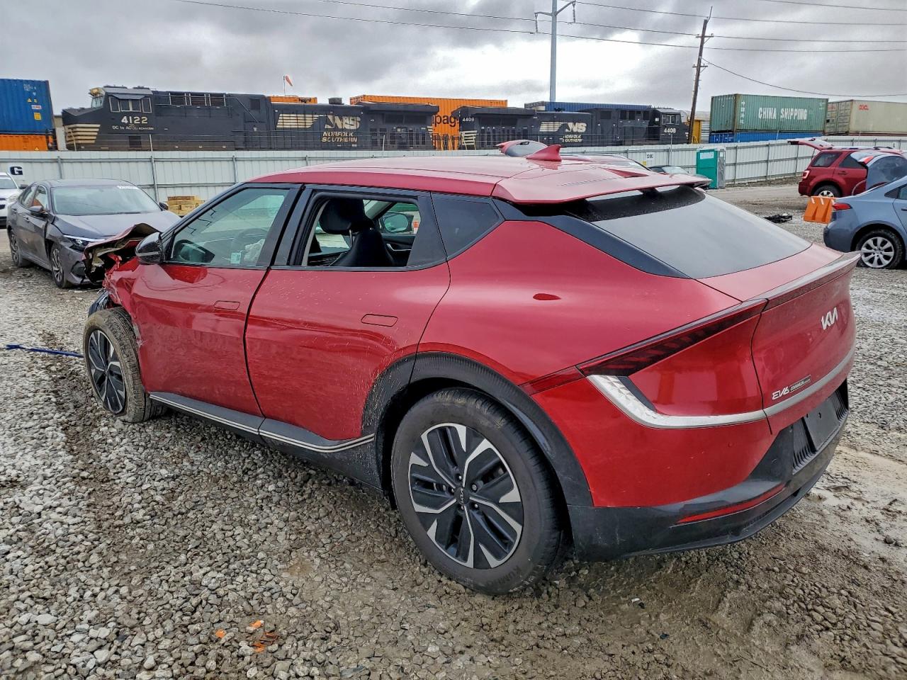 2024 KIA EV6 LIGHT photo 2