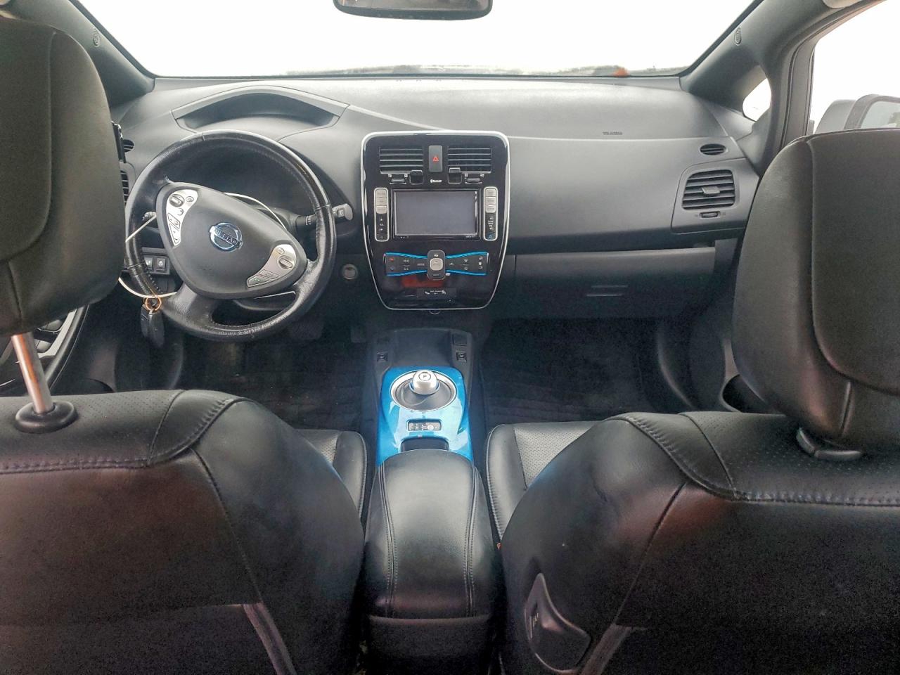 2013 NISSAN LEAF S photo 15