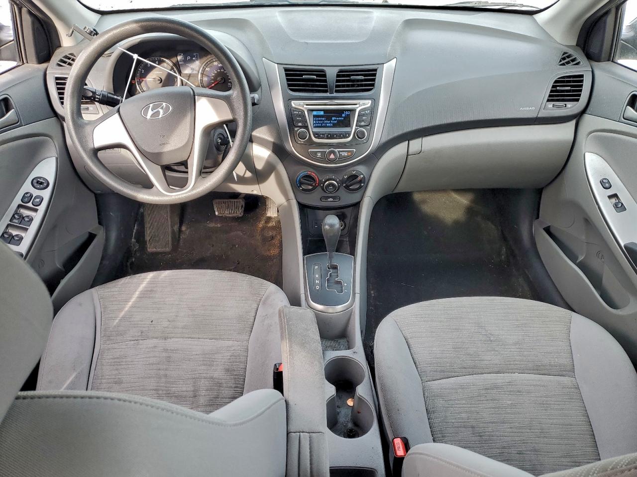 2017 HYUNDAI ACCENT SE photo 8