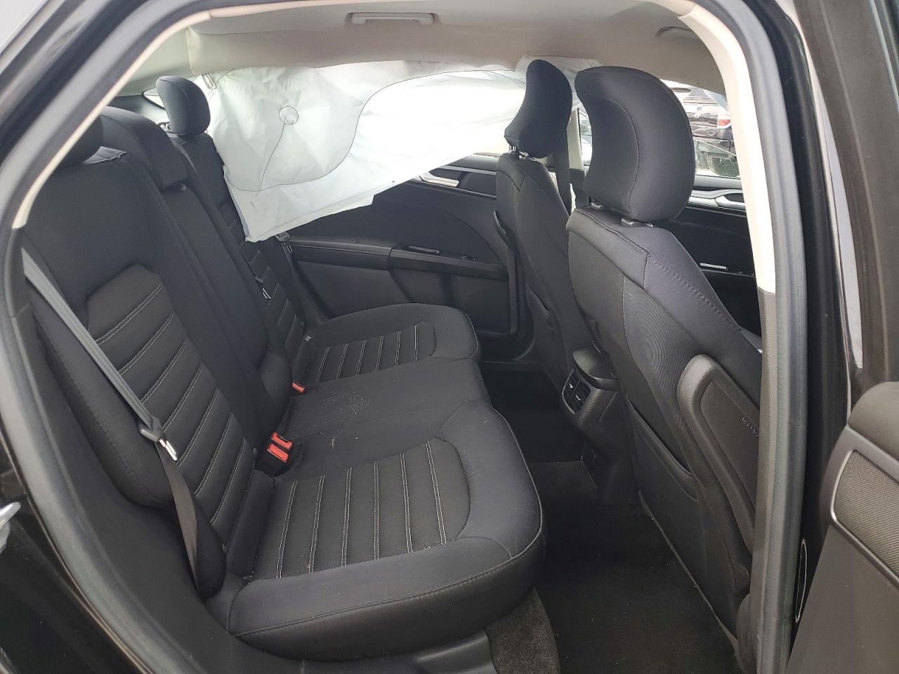 2015 FORD FUSION SE photo 10