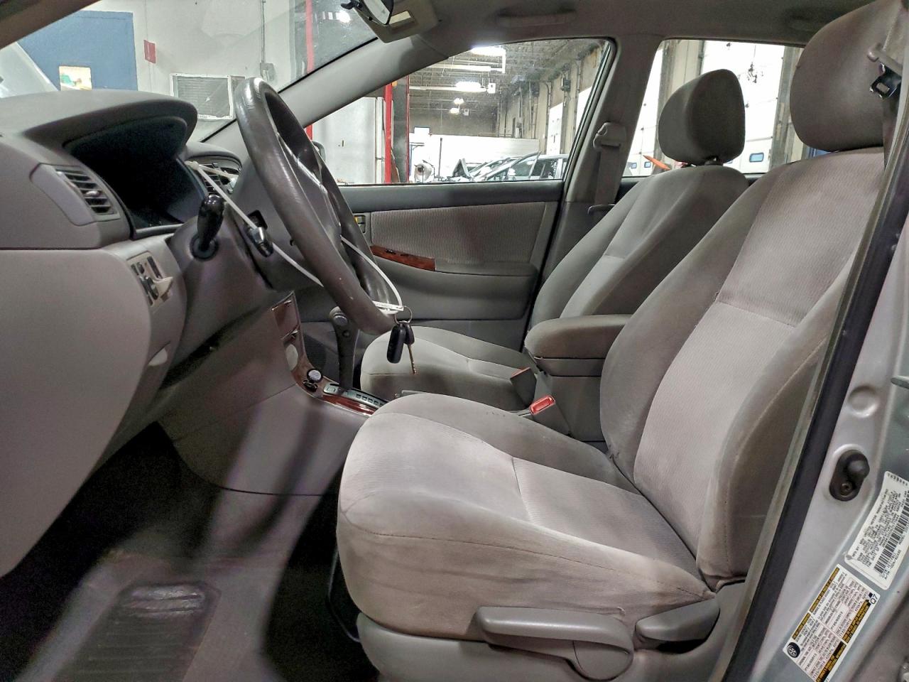 2006 TOYOTA COROLLA CE photo 7