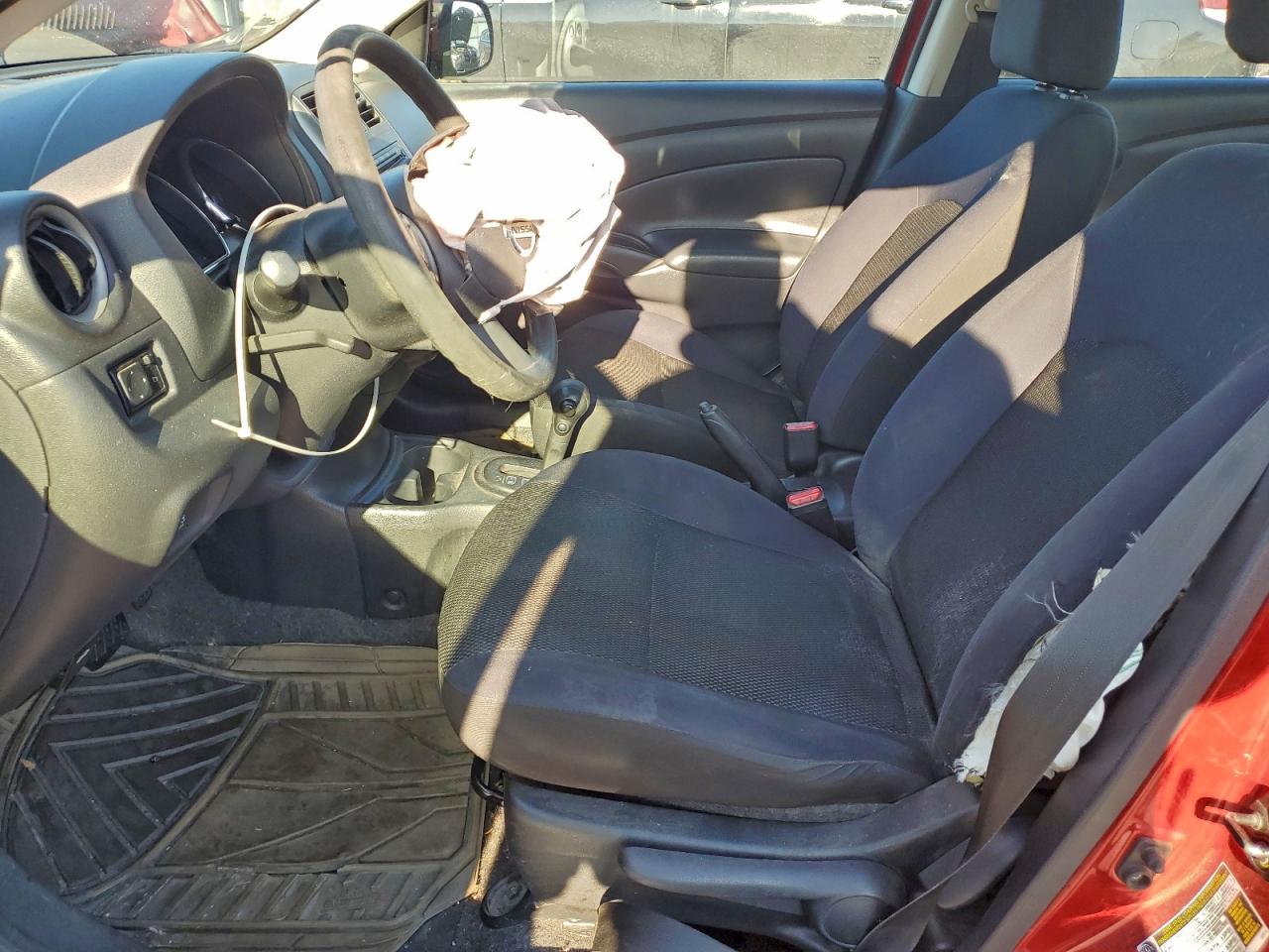 2012 NISSAN VERSA S photo 7