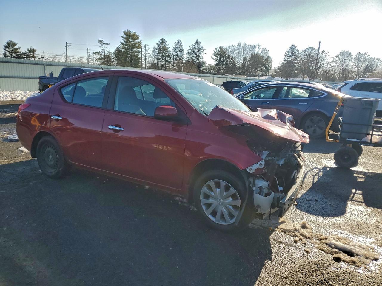 2012 NISSAN VERSA S photo 4