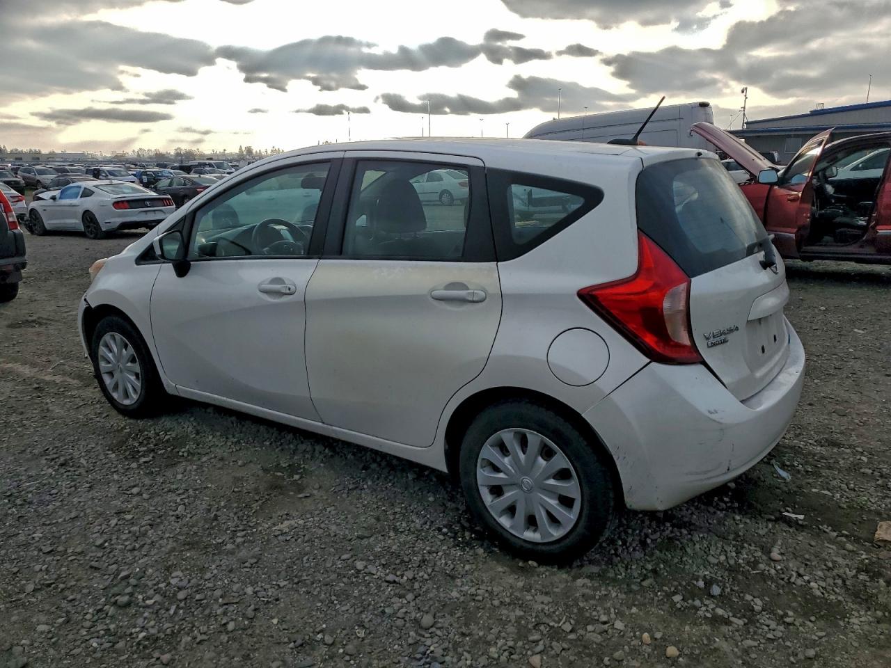2016 NISSAN VERSA NOTE S photo 2