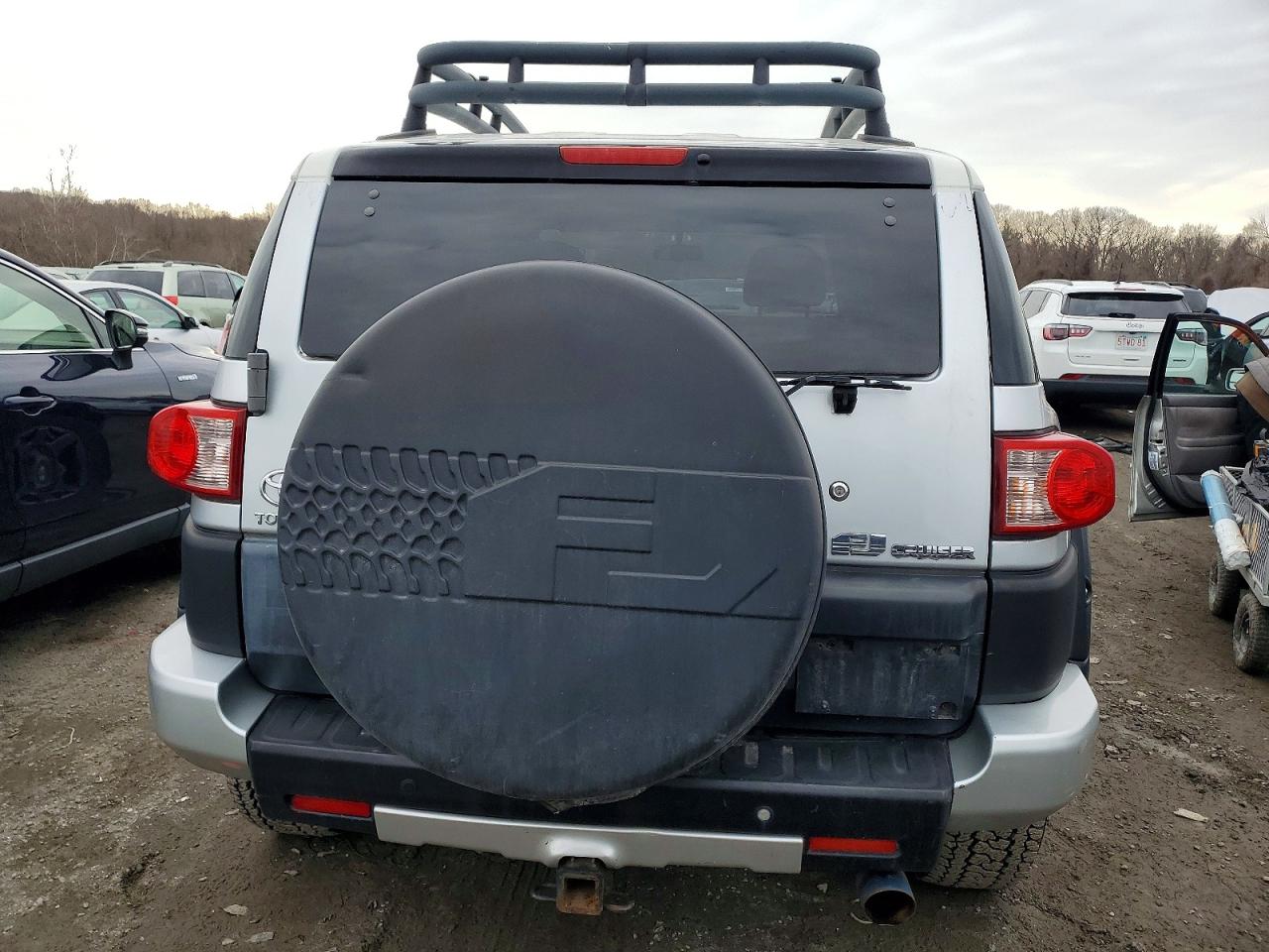 2007 TOYOTA FJ CRUISER photo 6