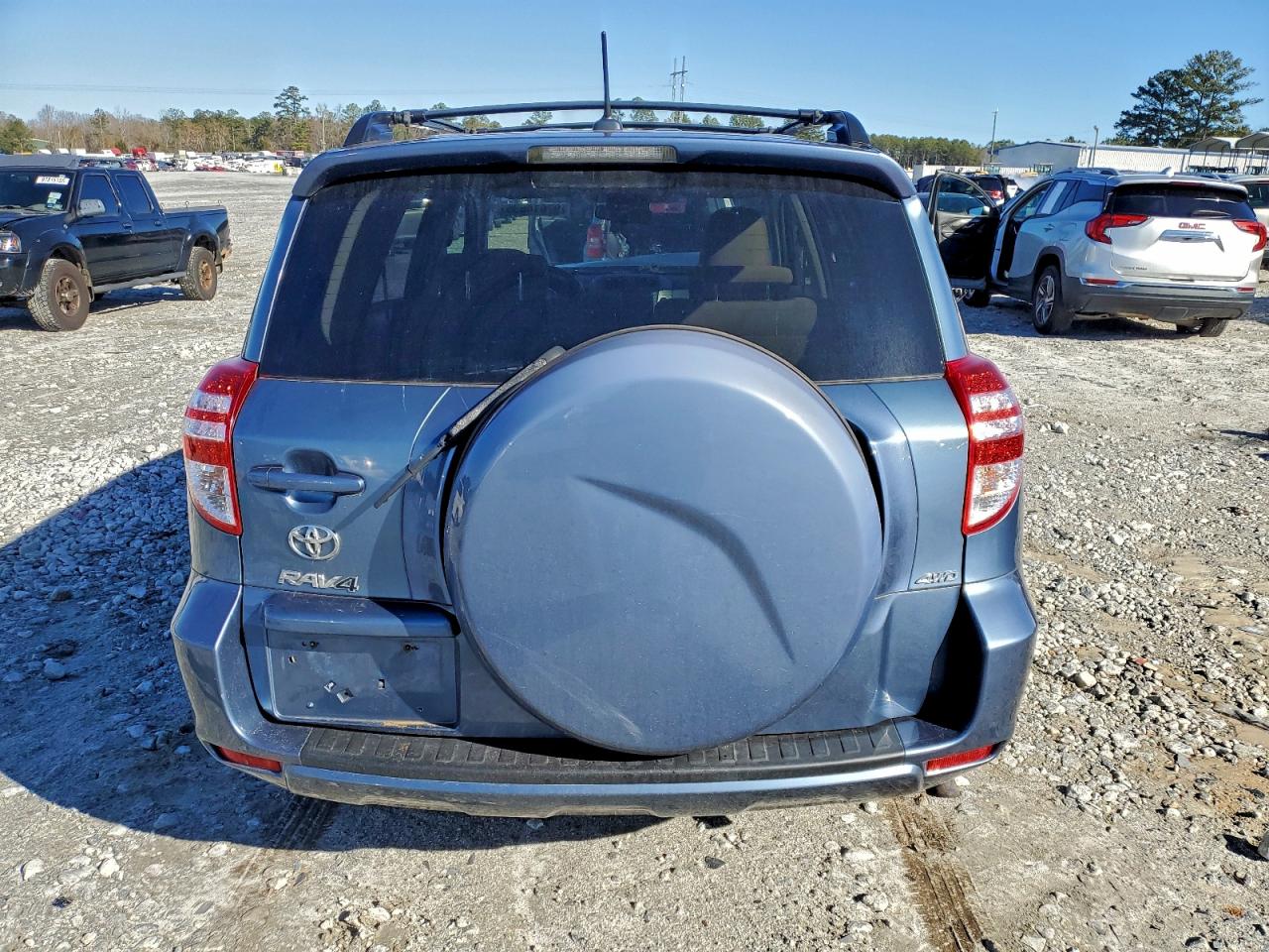 2011 TOYOTA RAV4 BASE photo 16