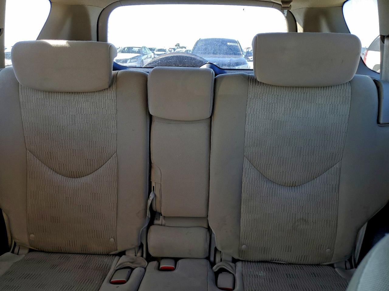 2011 TOYOTA RAV4 BASE photo 28