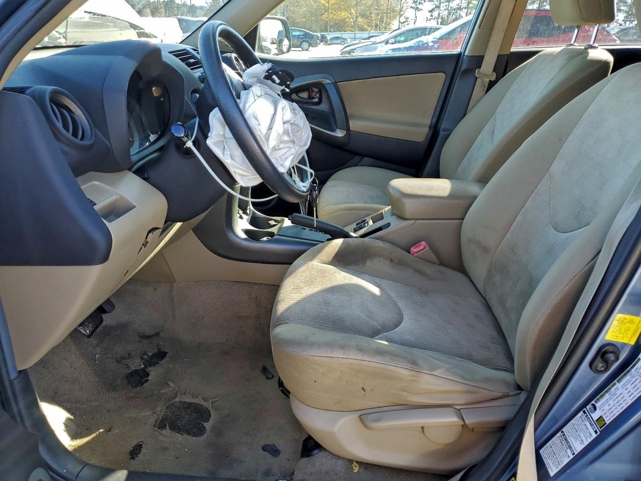 2011 TOYOTA RAV4 BASE photo 19