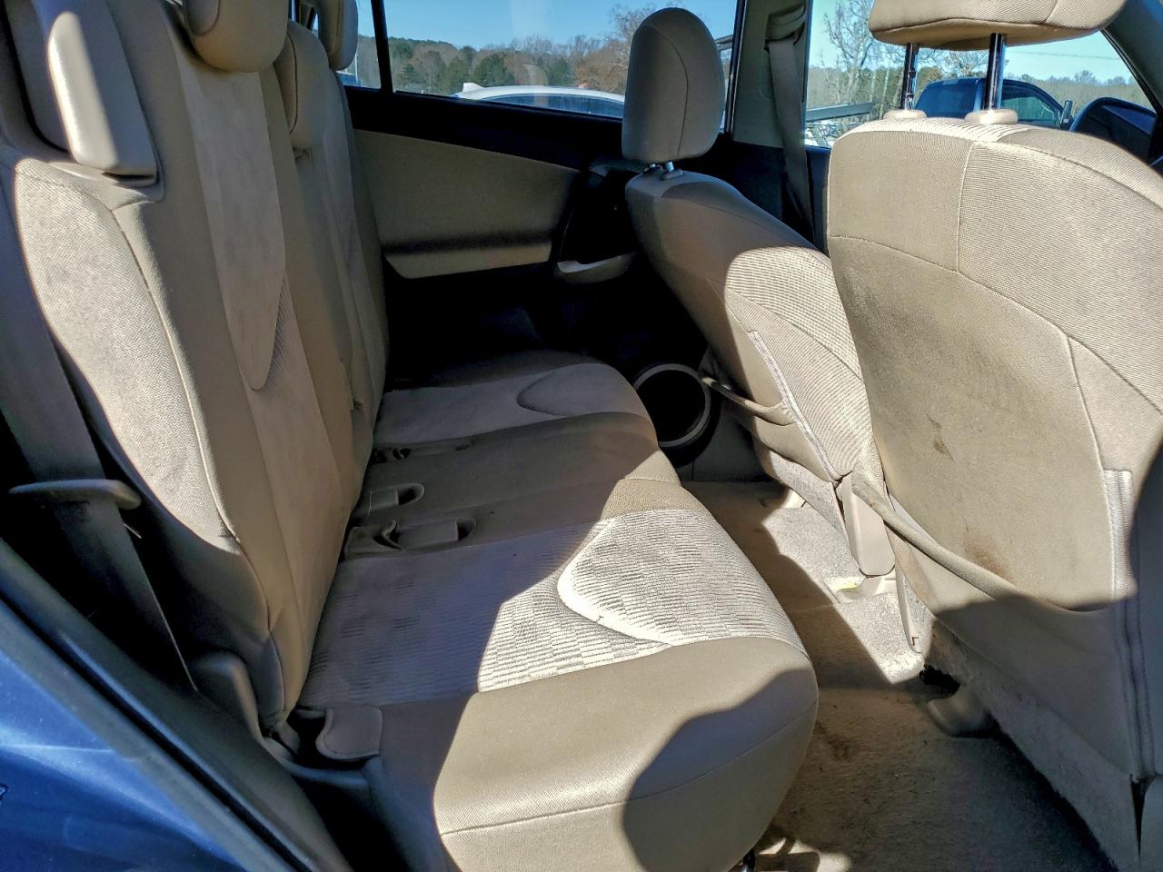 2011 TOYOTA RAV4 BASE photo 31