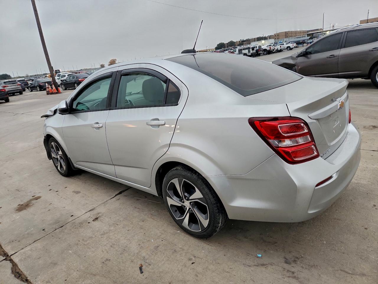 2017 CHEVROLET SONIC LS photo 3