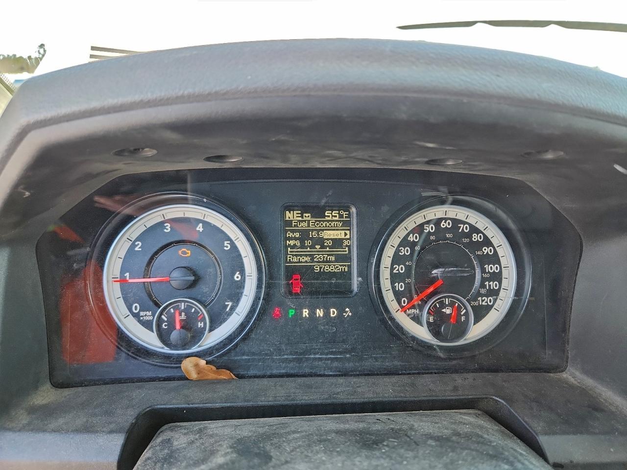 2015 RAM 1500 SLT photo 9