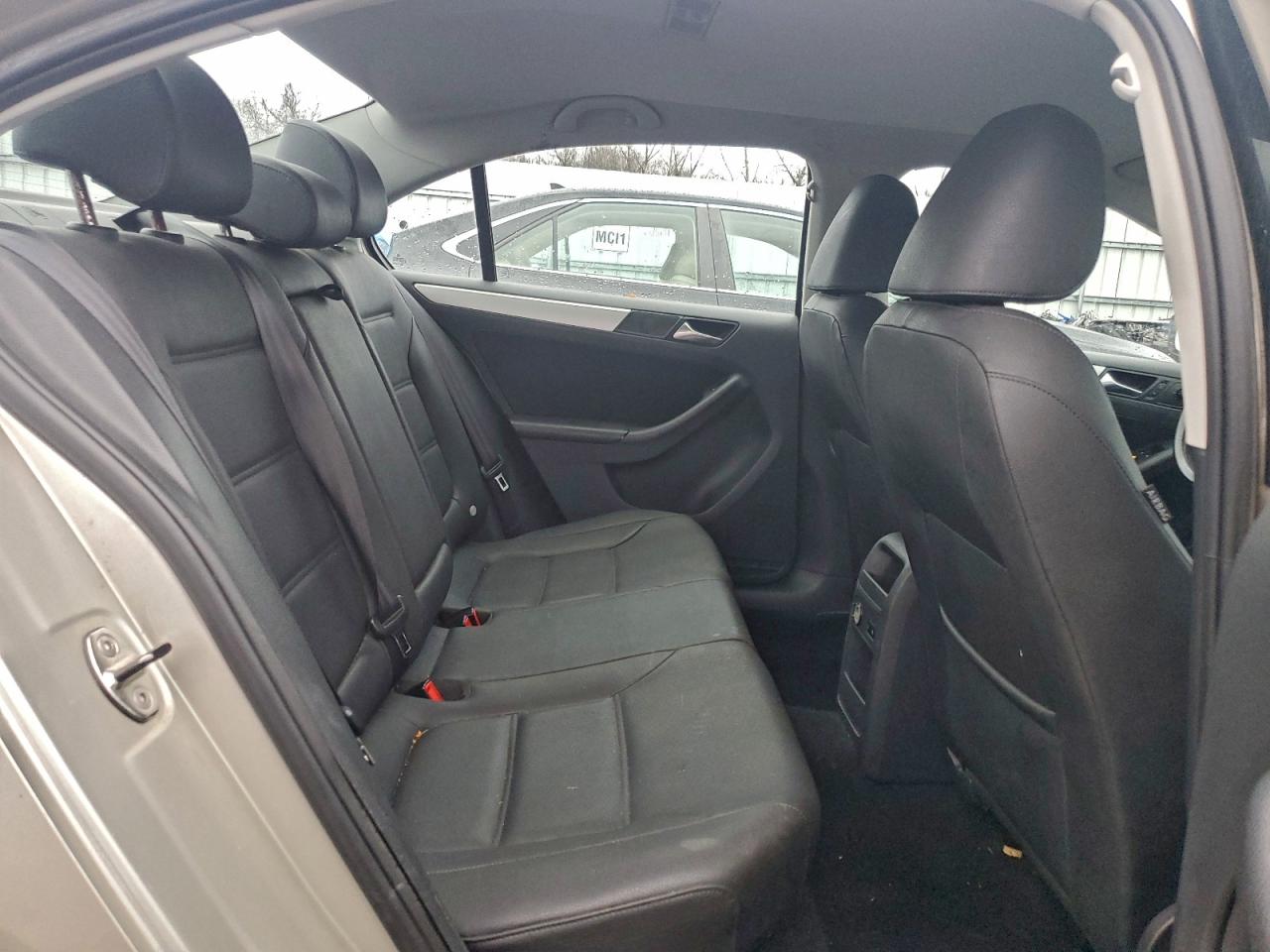 2012 VOLKSWAGEN JETTA TDI photo 10