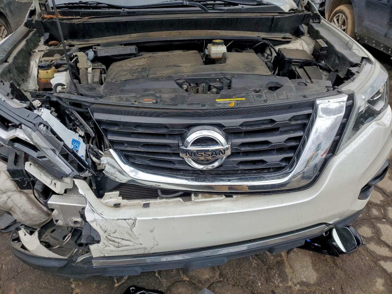 2017 NISSAN PATHFINDER S photo 11