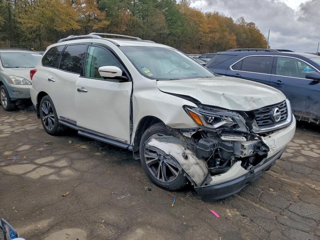2017 NISSAN PATHFINDER S photo 4