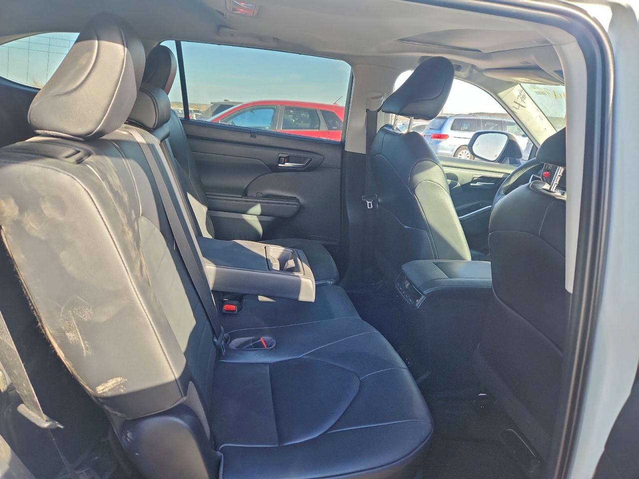2023 TOYOTA HIGHLANDER L photo 11