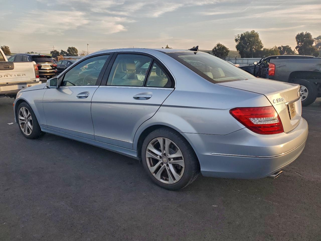 2013 MERCEDES-BENZ C 300 4MATIC photo 2