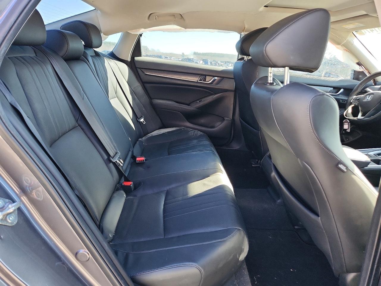 2018 HONDA ACCORD EXL photo 10
