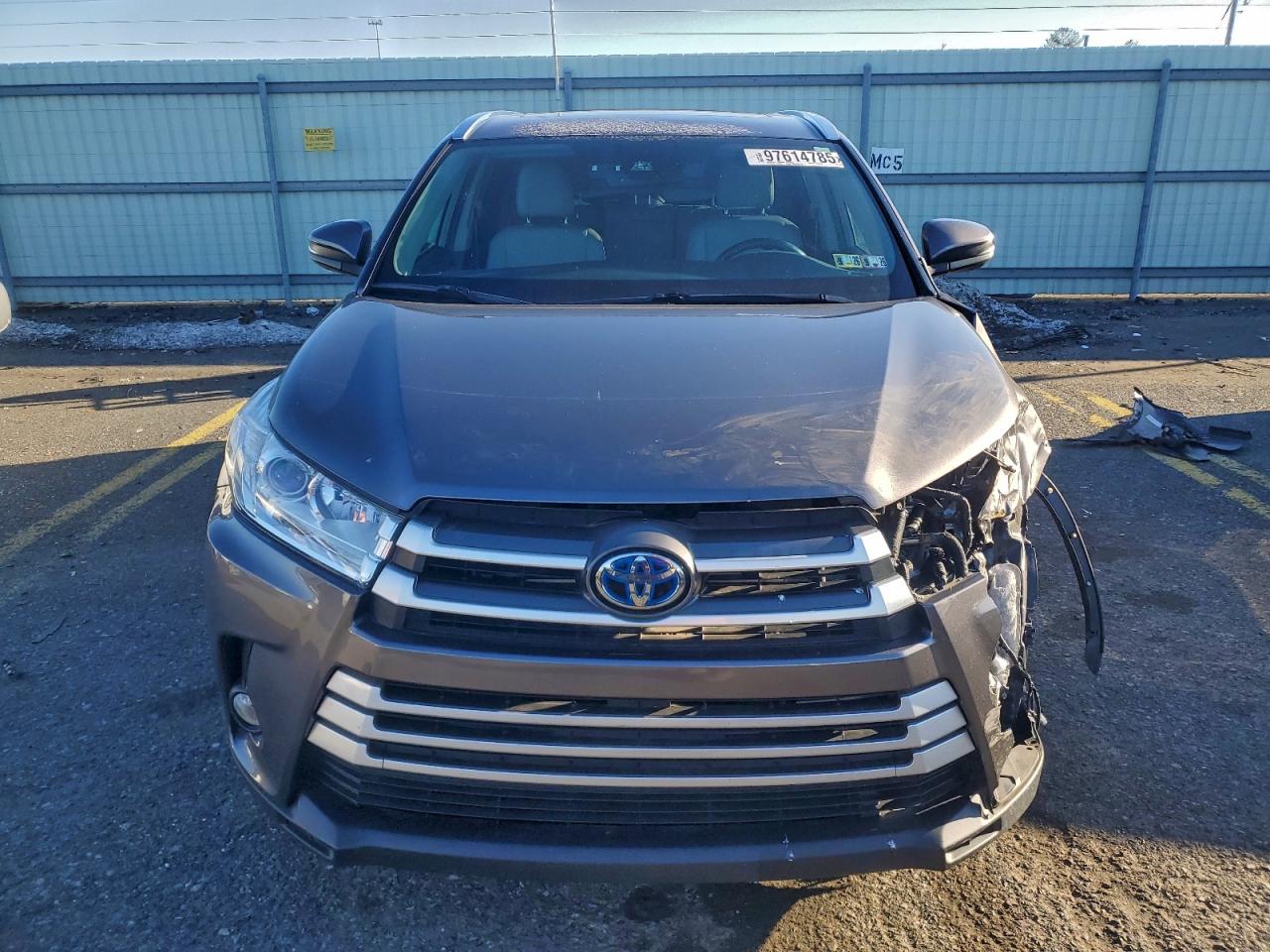2019 TOYOTA HIGHLANDER HYBRID photo 5