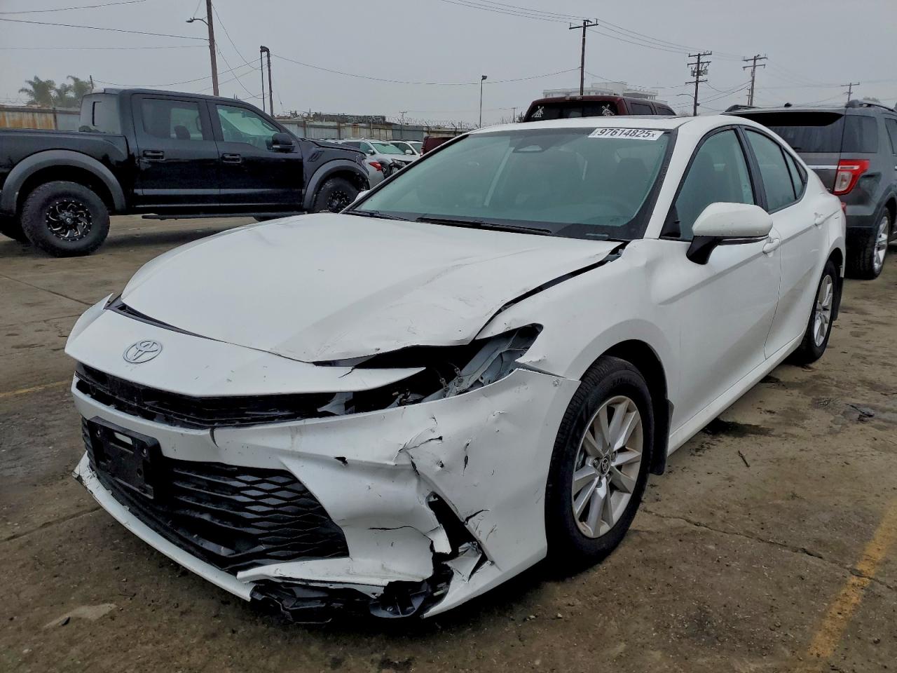 2025 TOYOTA CAMRY