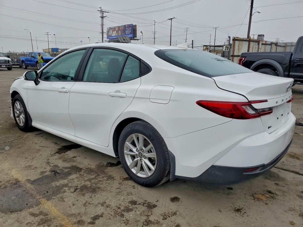 2025 TOYOTA CAMRY XSE photo 2